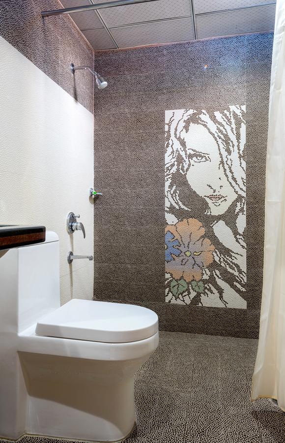 Treebo Empire Hotel Vidzsajavádá Kültér fotó